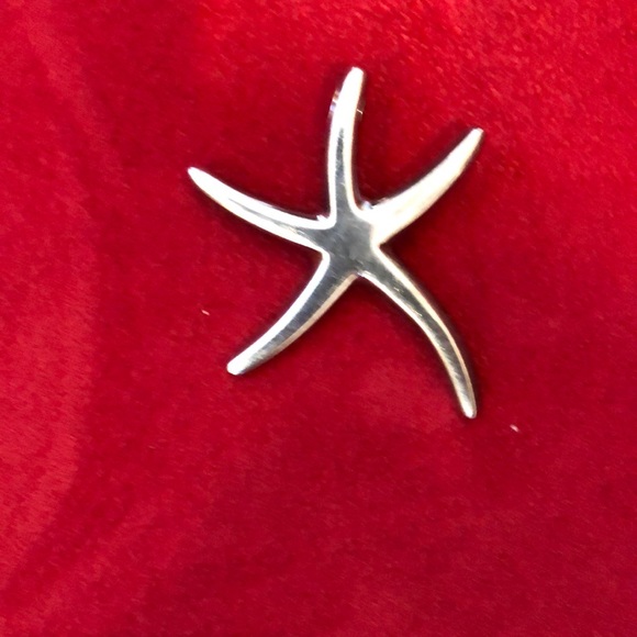 ATI Thailand 925 Sterling silver starfish pendant - Picture 2 of 6